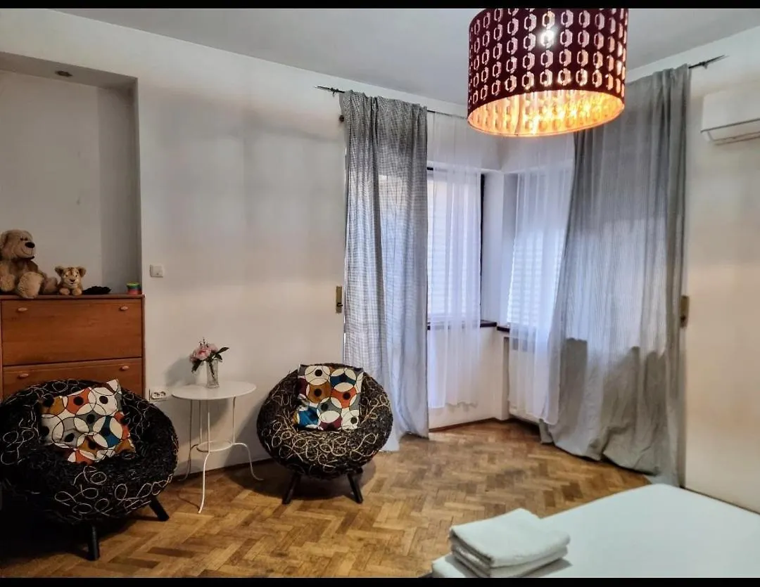 شقة The Flat Of Sillence Piata Romana بوخارست